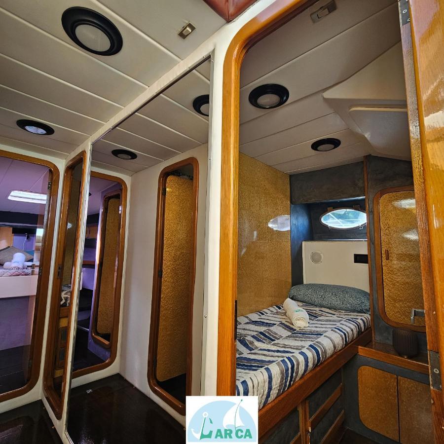 Hotel Boat And Breakfast Monica Neapel Exterior foto
